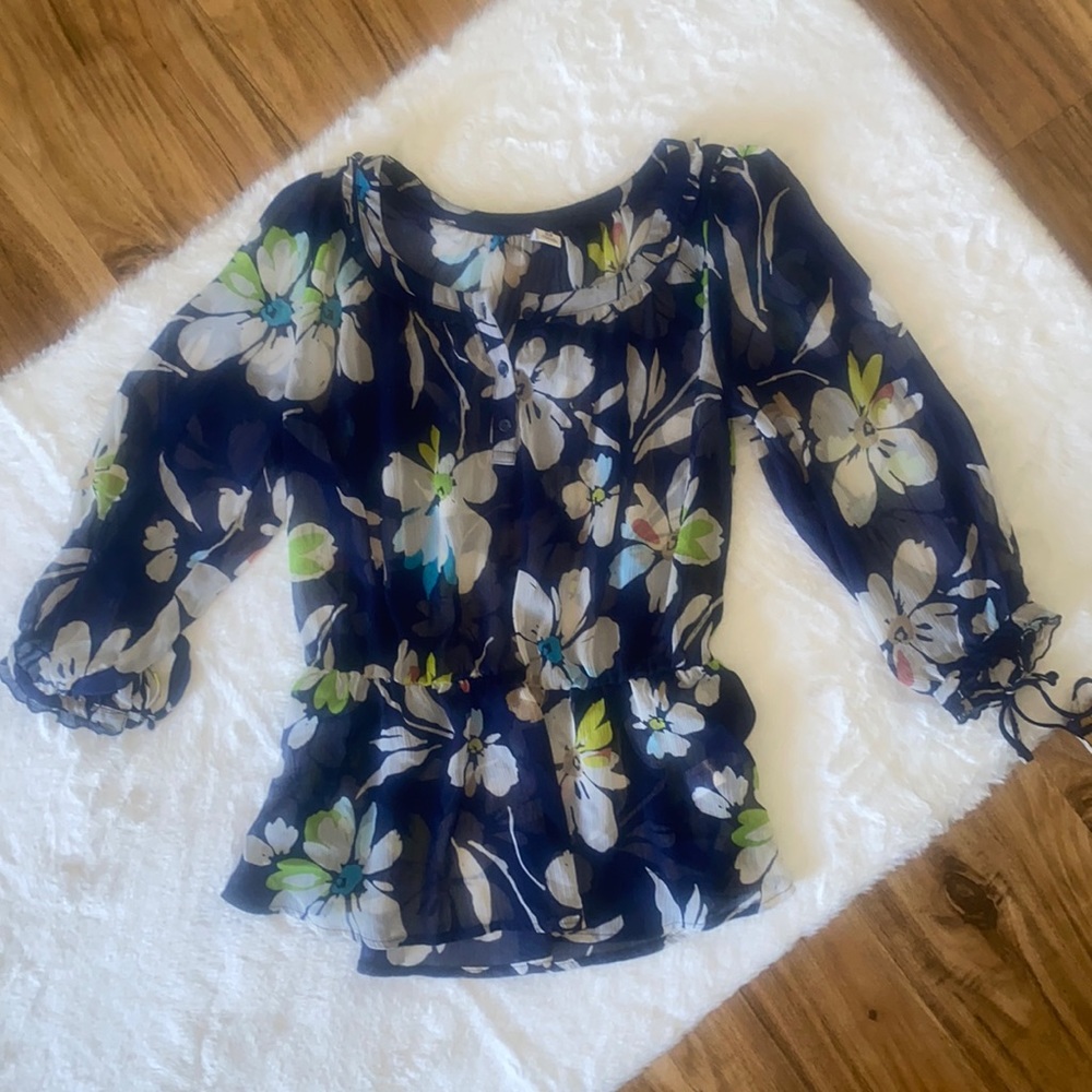 Floral Old Navy Blouse 🌺